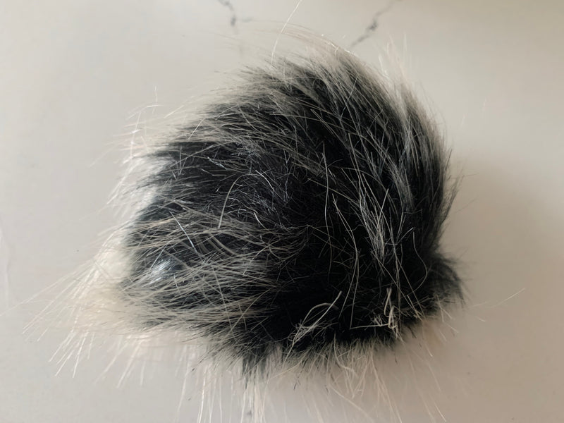 Faux Fur Pom Poms with Snaps (4115320995900)